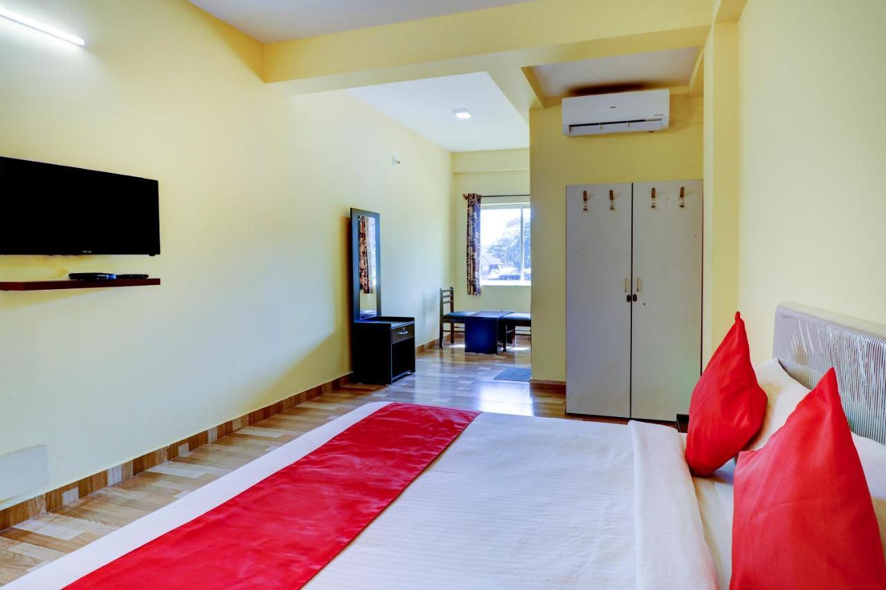 Gaurika Residency Boarding & Lodging - Padubidri Hotel Екстериор снимка